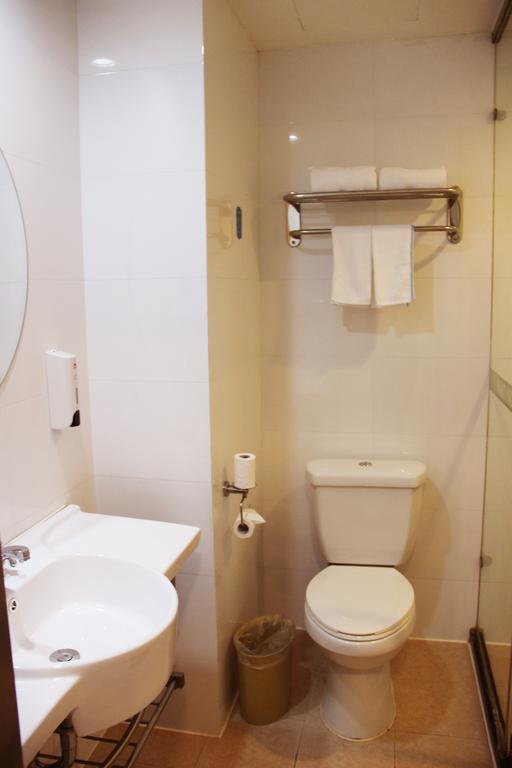 Hanting Hotel Shanghai Hongqiao Railway Station Huqingping Highway חדר תמונה