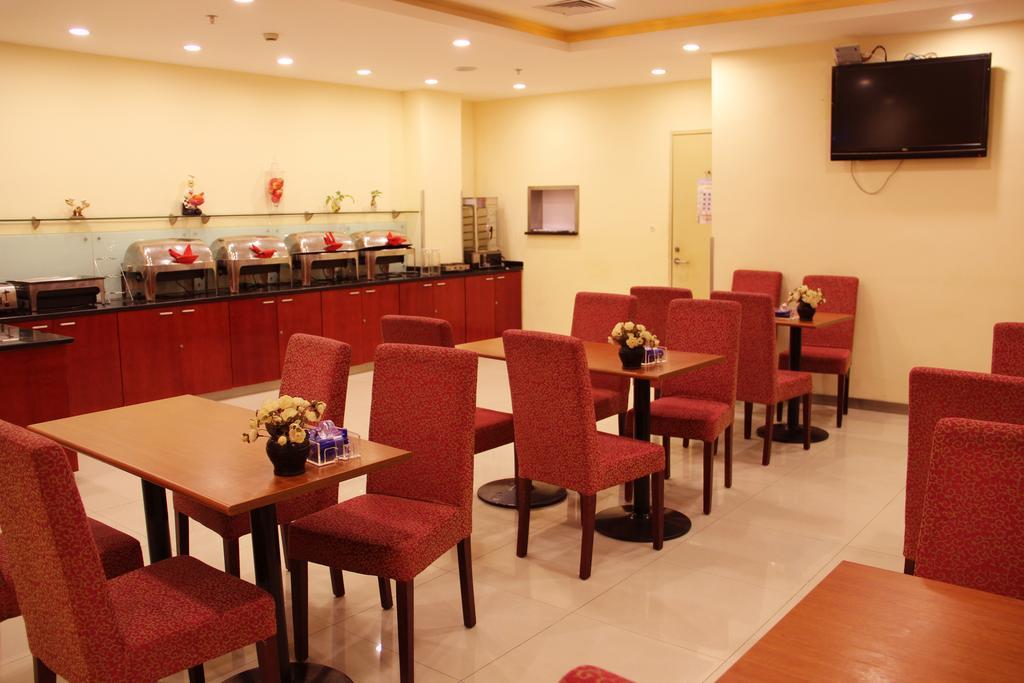 Hanting Hotel Shanghai Hongqiao Railway Station Huqingping Highway מראה חיצוני תמונה