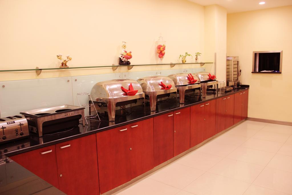 Hanting Hotel Shanghai Hongqiao Railway Station Huqingping Highway מראה חיצוני תמונה