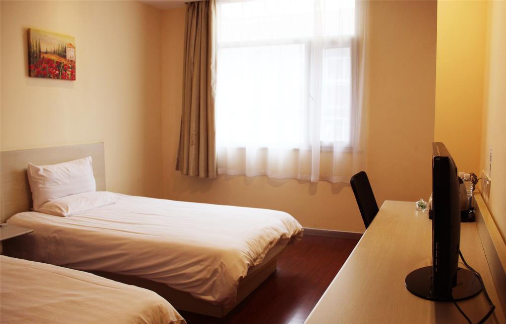 Hanting Hotel Shanghai Hongqiao Railway Station Huqingping Highway מראה חיצוני תמונה