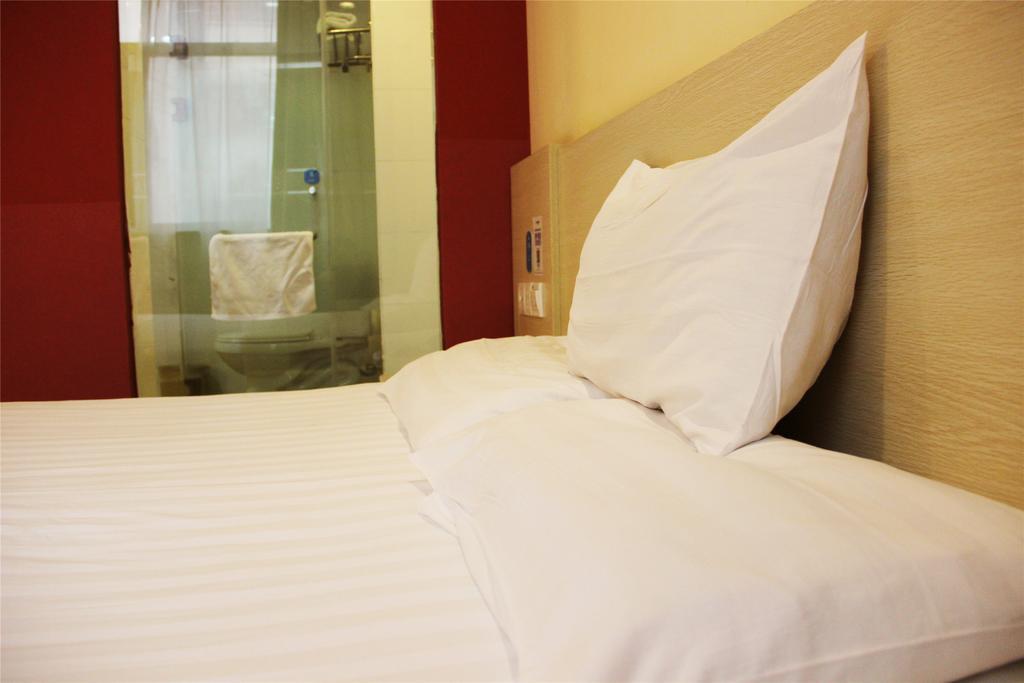 Hanting Hotel Shanghai Hongqiao Railway Station Huqingping Highway מראה חיצוני תמונה
