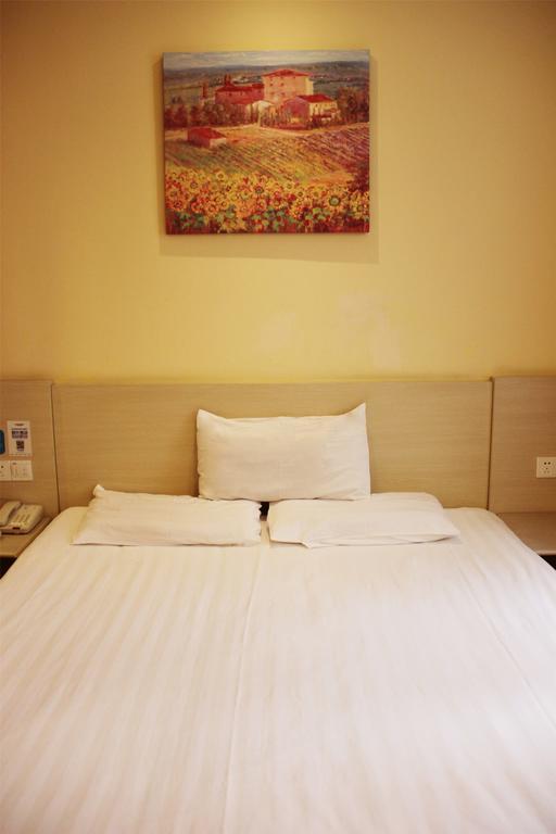 Hanting Hotel Shanghai Hongqiao Railway Station Huqingping Highway מראה חיצוני תמונה
